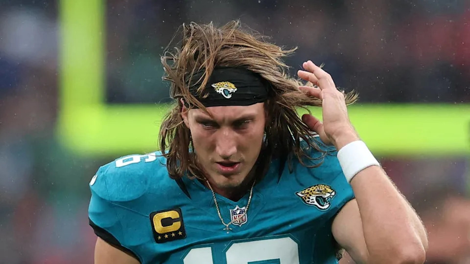 [US, Mexico & Canada customers only] Oct 19, 2025; London, United Kingdom; [US, Mexico & Canada customers only] Oct 19, 2025; London, England; Jacksonville Jaguars quarterback Trevor Lawrence (16) warms up before the game between the <a class="link " href="https://sports.yahoo.com/nfl/teams/la-rams/" data-i13n="sec:content-canvas;subsec:anchor_text;elm:context_link" data-ylk="slk:Los Angeles Rams;sec:content-canvas;subsec:anchor_text;elm:context_link;itc:0" data-yga="{"yLinkElement":"context_link","yModuleName":"content-canvas","yLinkText":"Los Angeles Rams","ySubModuleName":"anchor_text","yHasCommerce":false}">Los Angeles Rams</a> and the Jacksonville Jaguars at Wembley Stadium. Mandatory Credit: Andrew Boyers-Reuters via Imagn Images© Andrew Boyers-Reuters via Imagn Images