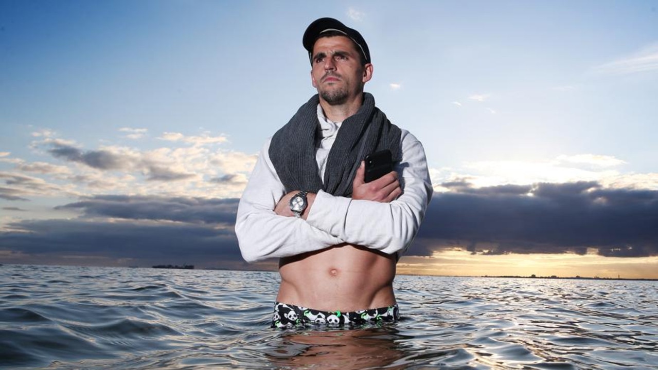 AFL 2026: Leigh Matthews on Scott Pendlebury’s record 433rd game, Fox Footy expert analysis, feature