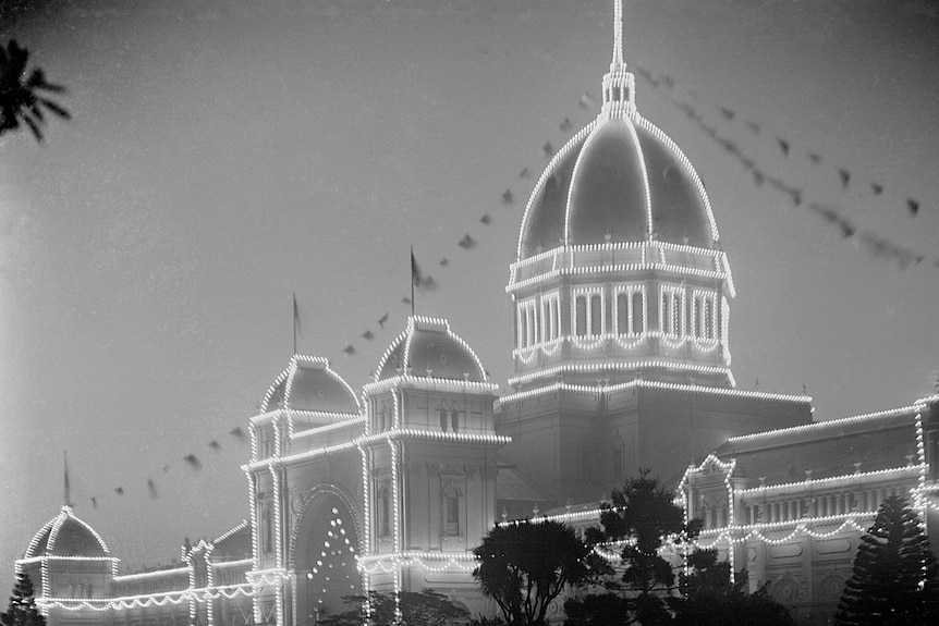 Royal Exhibition Building in lights
