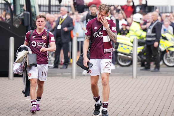 Cammy Devlin (left) returns to Edinburgh in his full kit.