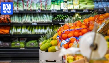 Supermarkets urged to absorb more price increases from Iran conflict