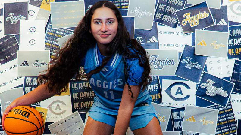 Women’s Basketball Adds Davidson Transfer Angeliki Ziaka Ahead Of 2026-27 Season