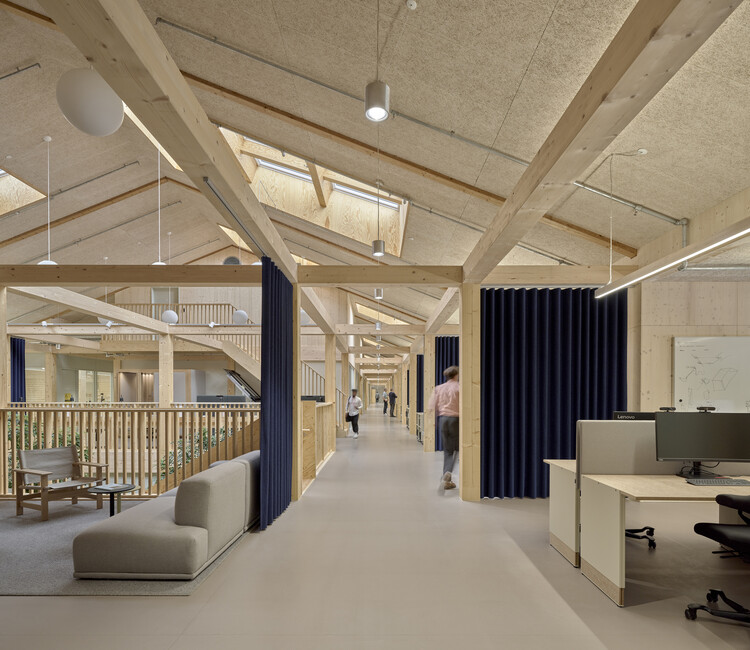 From Warehouse to Innovation Hub: Renovation, Reuse and Human-Centered Design for Lower Environmental Impact - Image 13 of 18