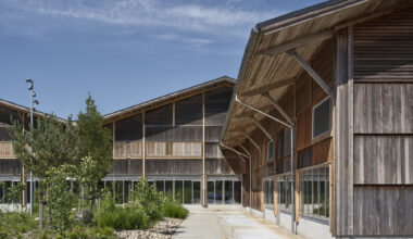 From Warehouse to Innovation Hub: Renovation, Reuse and Human-Centered Design for Lower Environmental Impact