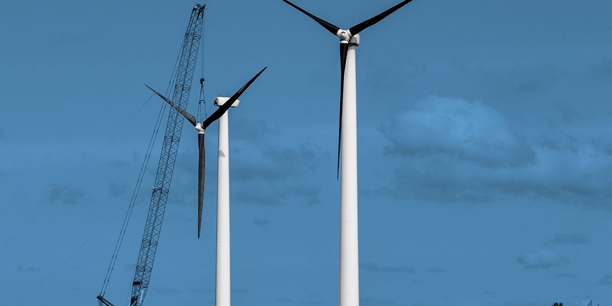 Trump Halts Construction on Onshore Wind Turbines