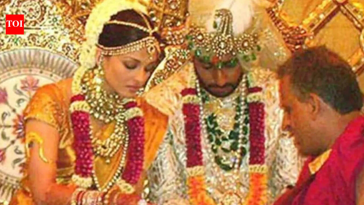 Abhishek Bachchan and Aishwarya Rai's wedding pics resurface amid buzz over 'Nizam's jewels' at Met Gala 2026﻿ |