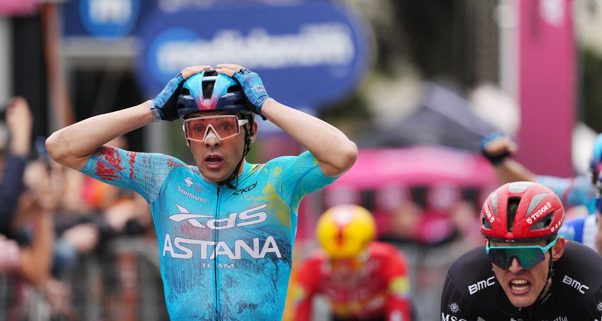 Uruguay's Guillermo Silva wins crash-marred stage 2 of Giro and claims overall lead