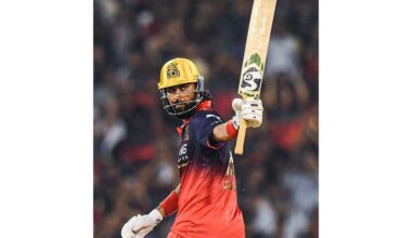 "He wanted it desperately": Boucher hails "street fighter" Krunal after match-winning knock vs MI