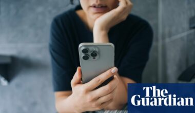 One in seven in UK prefer consulting AI chatbots to seeing doctor, study finds | Health