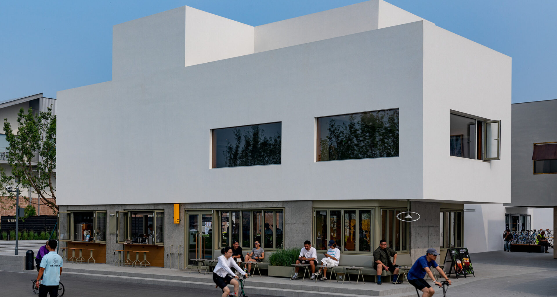 SAANCI Coffee (Aranya North Bay Store) / NUC Studio