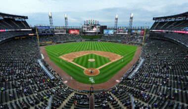 Fan hospitalized after falling more than 10 feet into bullpen at White Sox game