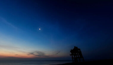 Moon and Venus to align in uncommon conjunction. Here's how to see it