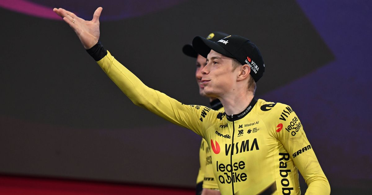 Giro d'Italia 2026 standings | Who's wearing what jersey?