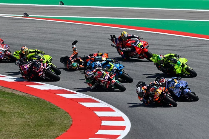Brad Binder, Red Bull KTM Factory Racing, Joan Mir, Honda HRC