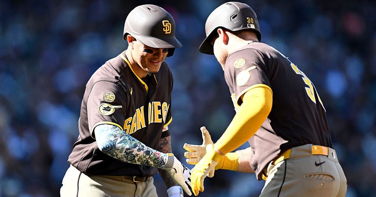 Mariners lose 8-3 to Padres as Sheets homers twice