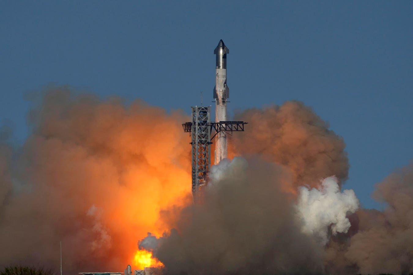 SpaceX Starship Launch: When To See Tuesday’s High-Stakes Flight Test