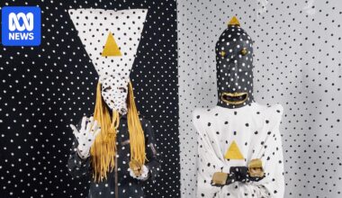 Angine de Poitrine, the French Canadian costumed microtonal duo breaking the internet