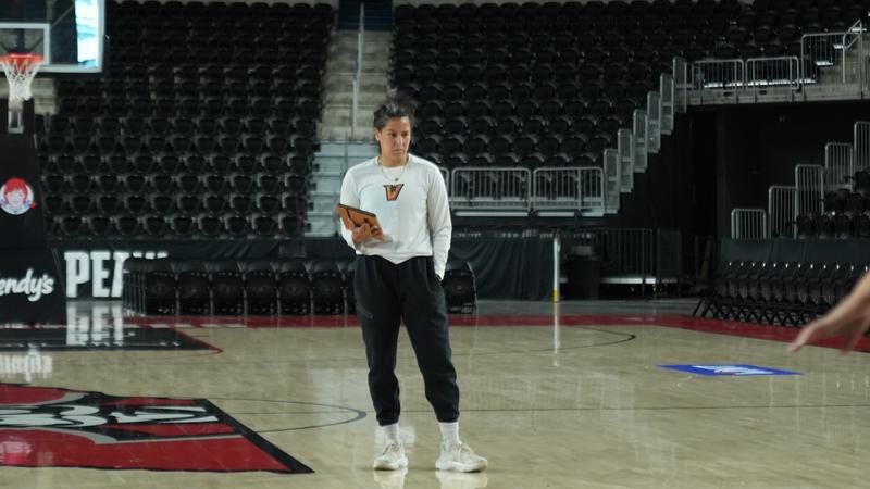 Women's Basketball Assistant Victoria Pena Partakes in NCAA Women Coaches Academy