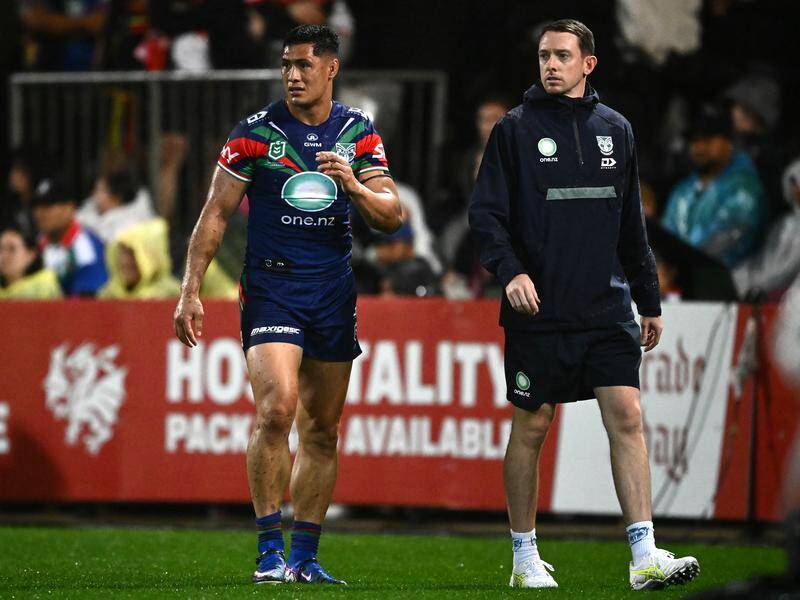 Roger Tuivasa-Sheck lasted only 11 minutes in his first game back from a shoulder injuiry. Photo: Dan Himbrechts/AAP PHOTOS