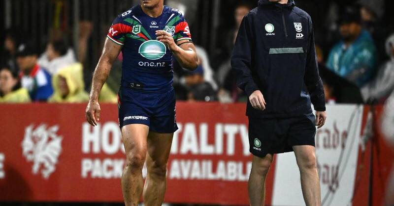Roger Tuivasa-Sheck lasted only 11 minutes in his first game back from a shoulder injuiry. Photo: Dan Himbrechts/AAP PHOTOS