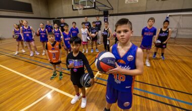 Basketballers in Melbourne’s west step up fight for a new stadium