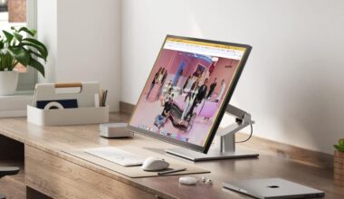 Alogic Ups The Resolution Of Its 32-Inch Clarity Touchscreen To 6K