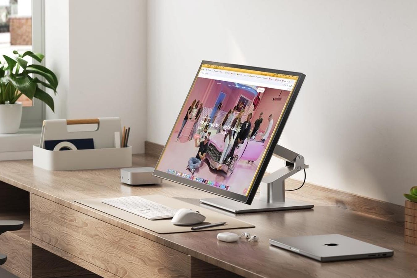 Alogic Ups The Resolution Of Its 32-Inch Clarity Touchscreen To 6K