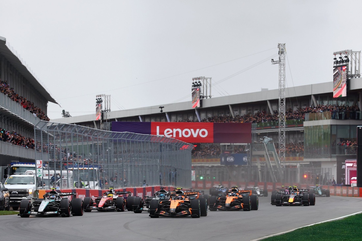 Canadian GP F1 marshal steals the show with viral trackside dive