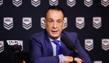 Peter V’landys: Why Wests Tigers chairman Barry O’Farrell is backing a move to executive chairman for the ARLC boss