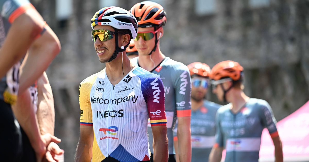 Tour de France winner Bernal helps Arensman to giro podium