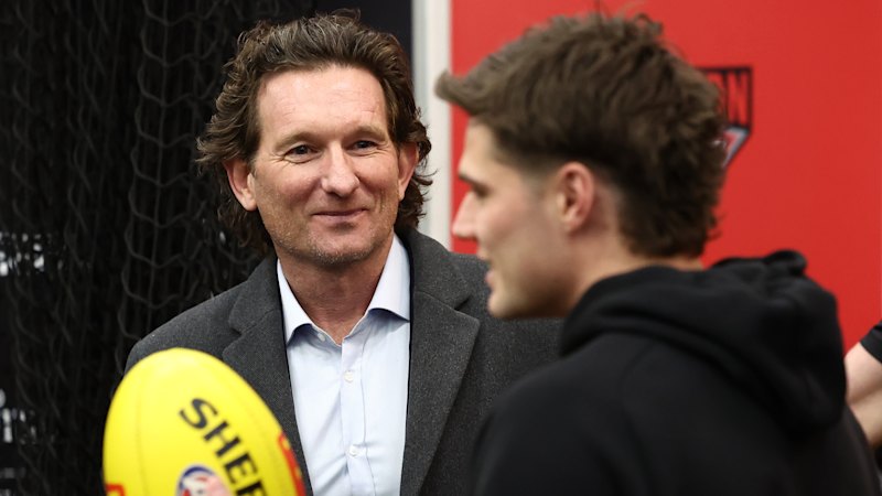 James Hird Essendon coaching: Why Kevin Sheedy is backing a James Hird return to the Bombers