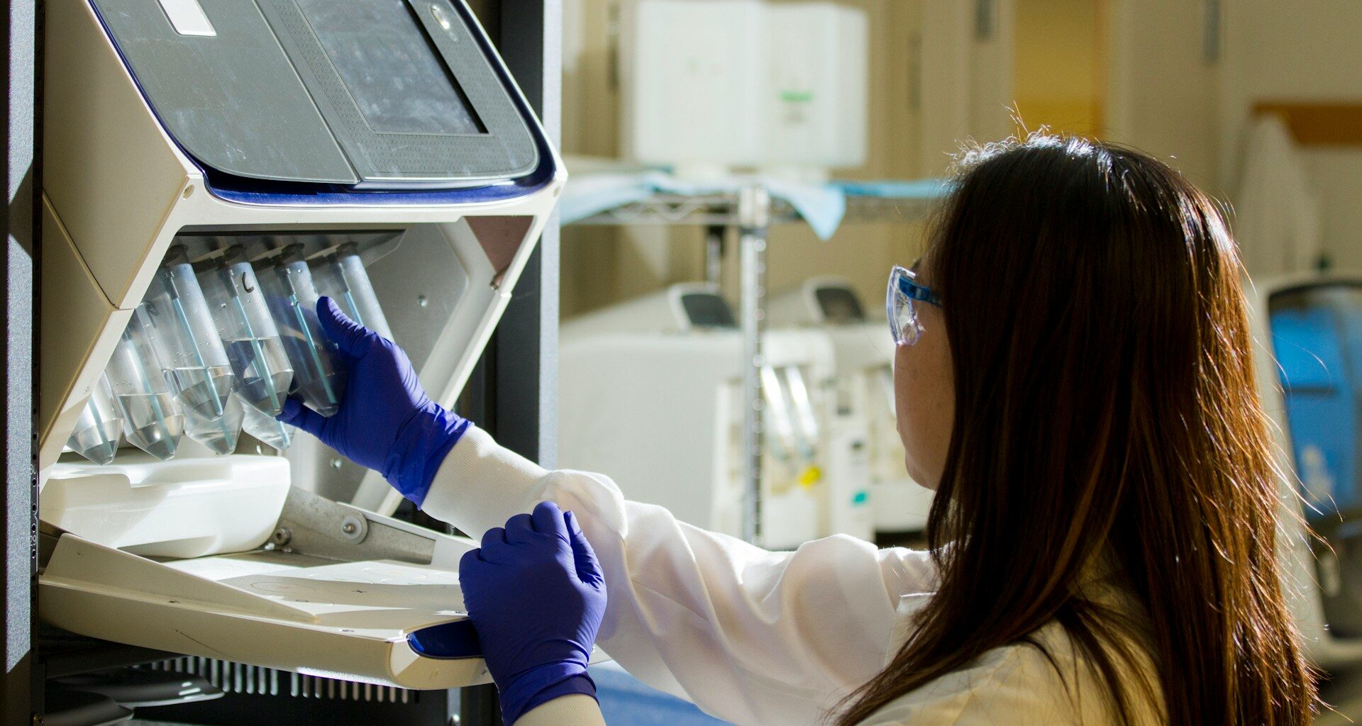 11 Best Medical Technology Stocks to Buy Right Now