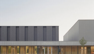 Katia and Maurice Krafft Sports Complex / rhb architectes