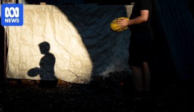 'Heart ripped out on repeat': Auskick parents say they have been failed by AFL