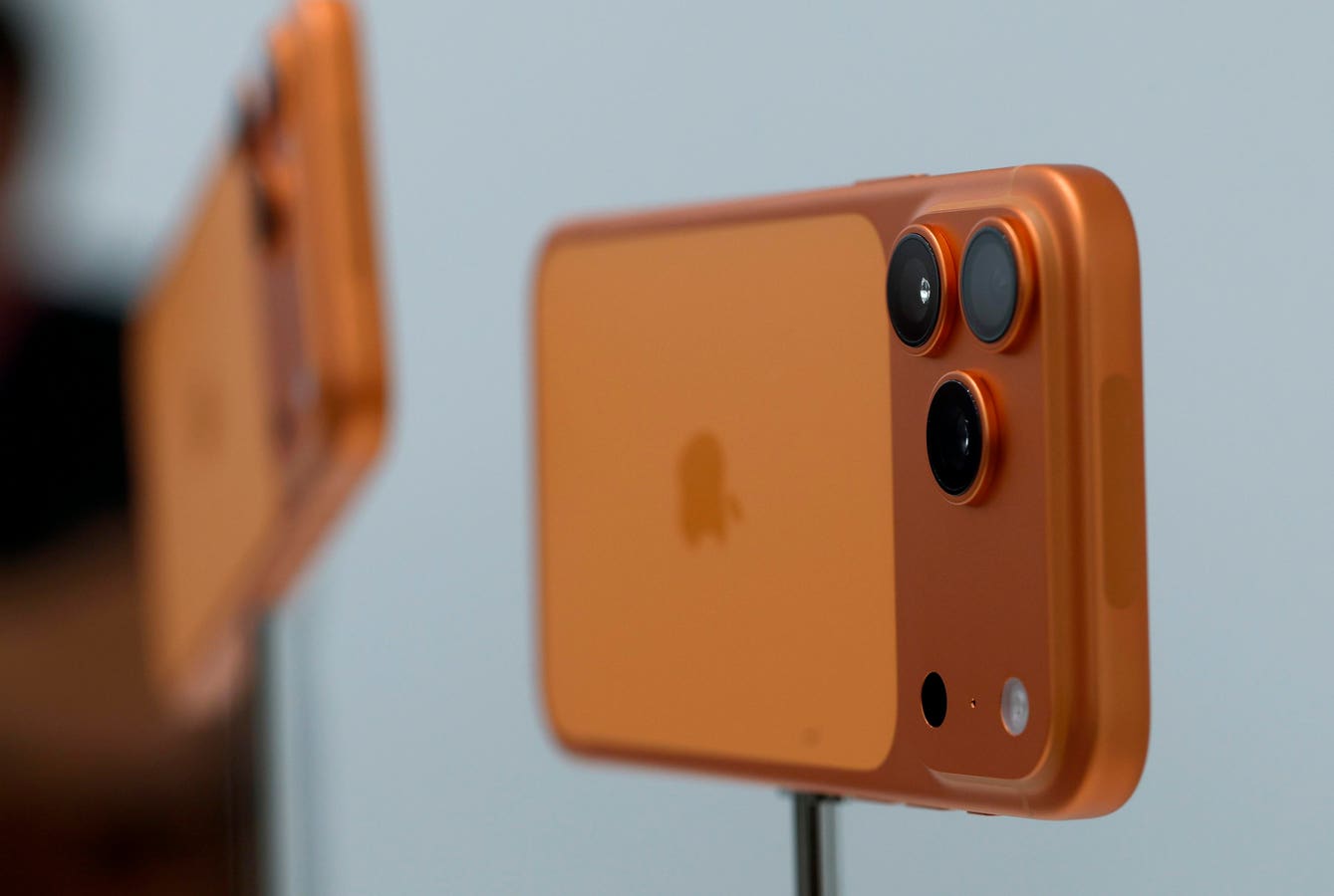 Apple’s iPhone 18 Pro Strategy Means Cancelling Cosmic Orange