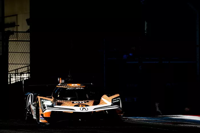 #60 Acura Meyer Shank Racing w/Curb Agajanian Acura ARX-06: Tom Blomqvist, Colin Braun