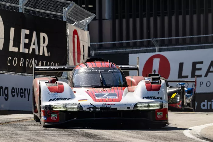 #7 Porsche Penske Motorsport Porsche 963: Felipe Nasr, Julien Andlauer