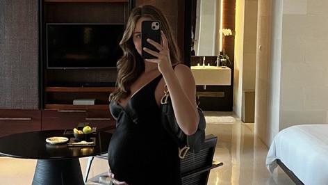 Tess Crosley shares baby bump photo ahead of Mother’s Day and amid Lachie Neale affair