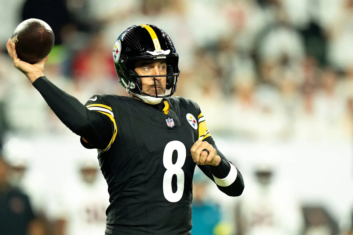 NFL News: Latest on Steelers’ Plans for Young QBs with Aaron Rodgers Back