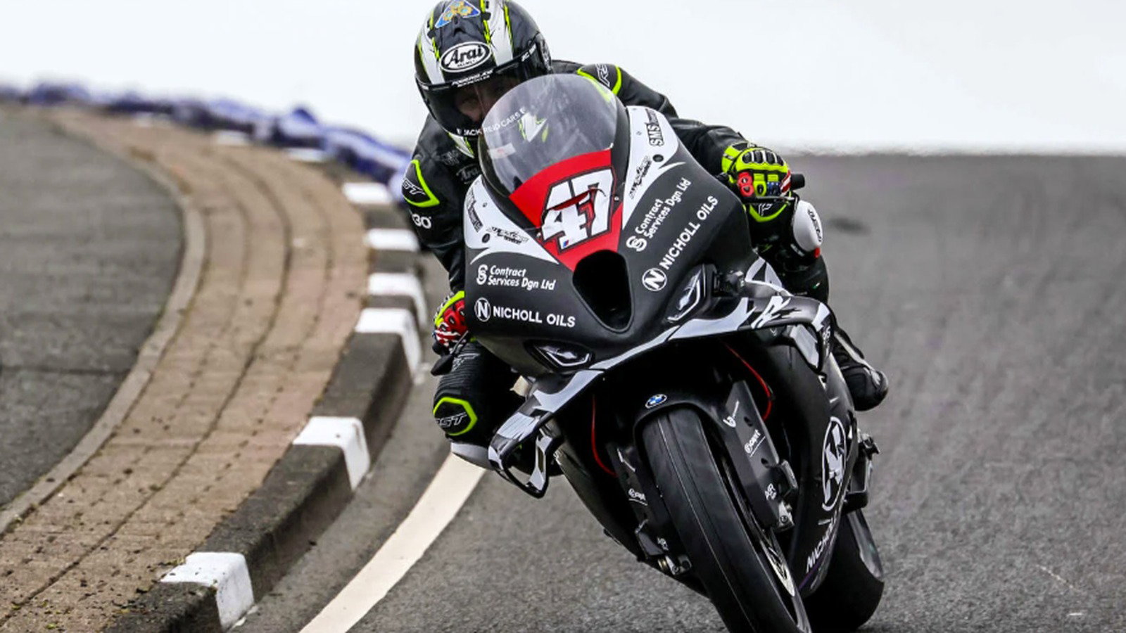 Richard Cooper (BMW) during Superbike Practice at the North West 200.