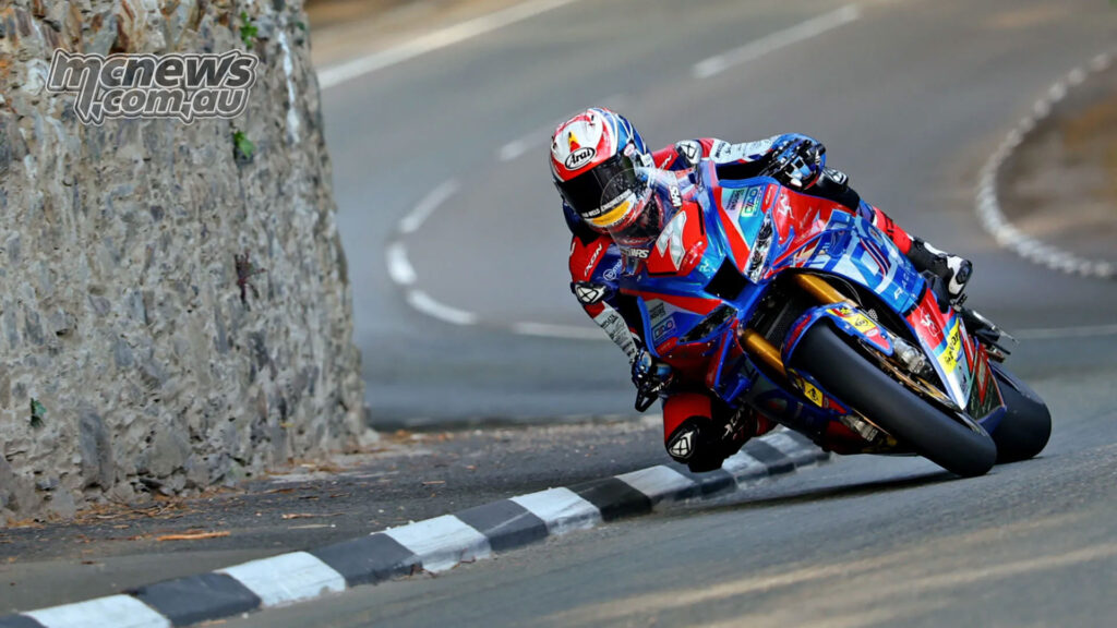 Josh Brookes cornering on the DAO Racing Honda Superstock bike at TT 2026.