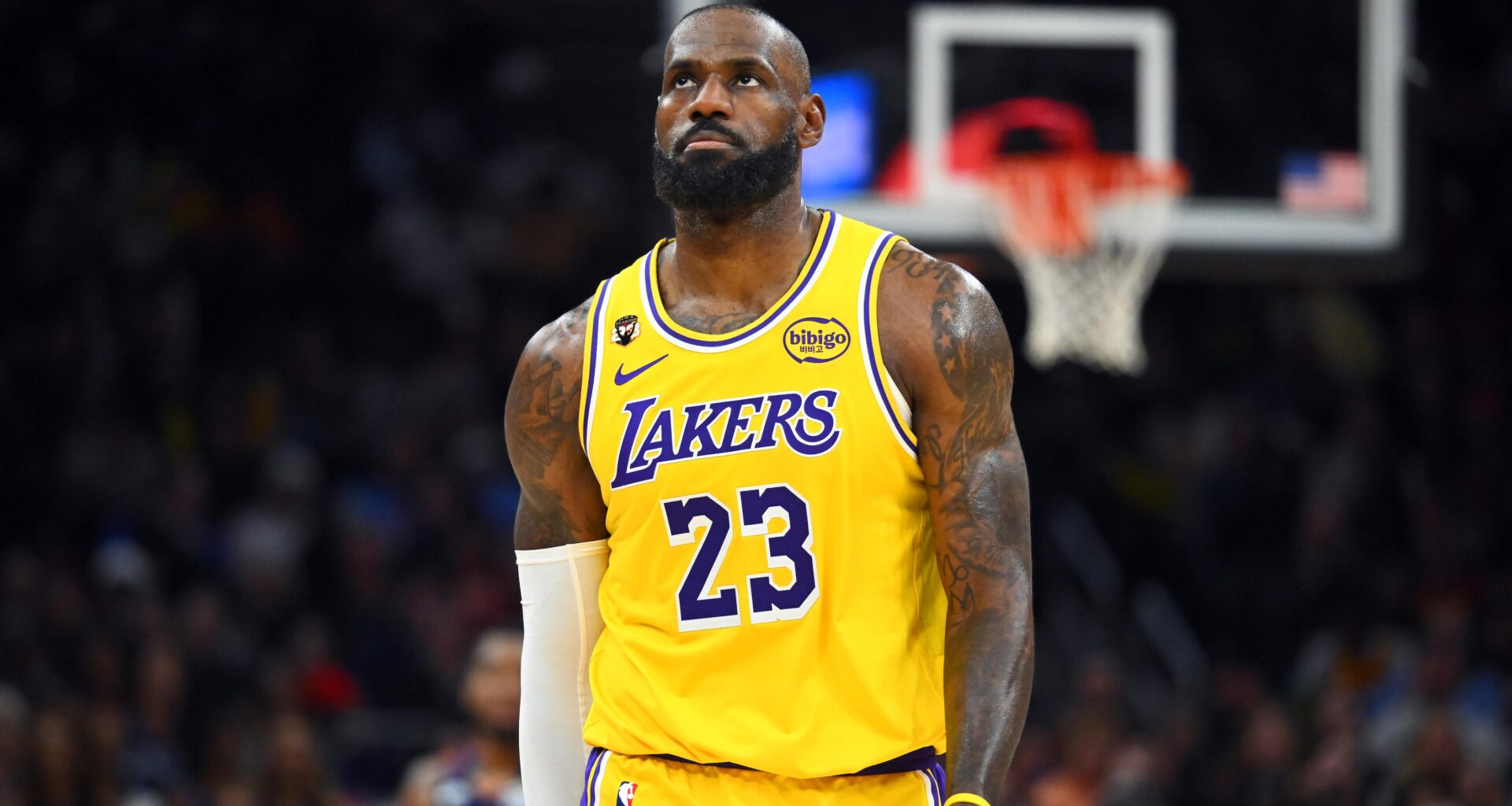 New LeBron James Rumors on Potential Contract 'Pay Cut' for Cavs in NBA FA amid Lakers Return Buzz