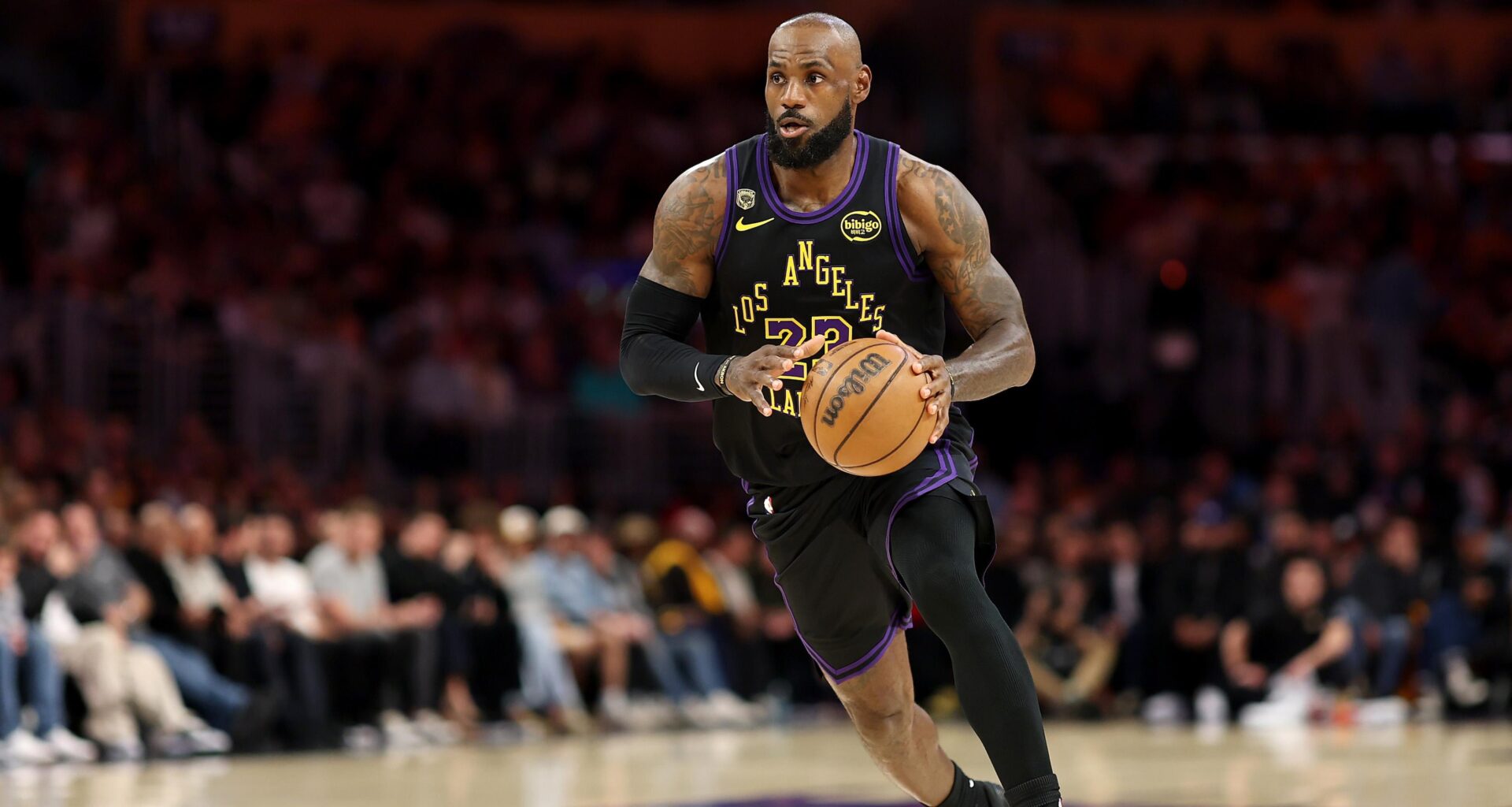 LeBron James Shares 2016 Cavs Videos on IG amid NBA Rumors, 'WHAT A FKN TEAM MAN!!!!'