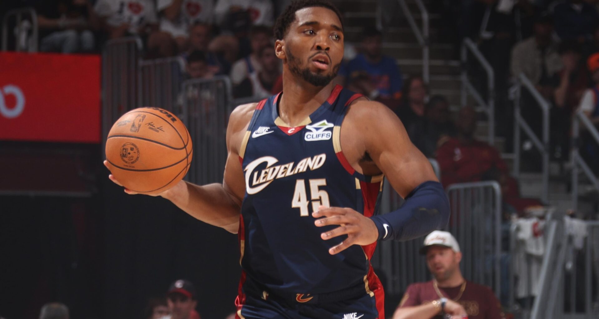 Donovan Mitchell Gets Vote of Confidence from Cavs GM Despite NBA Playoffs Sweep vs. Knicks