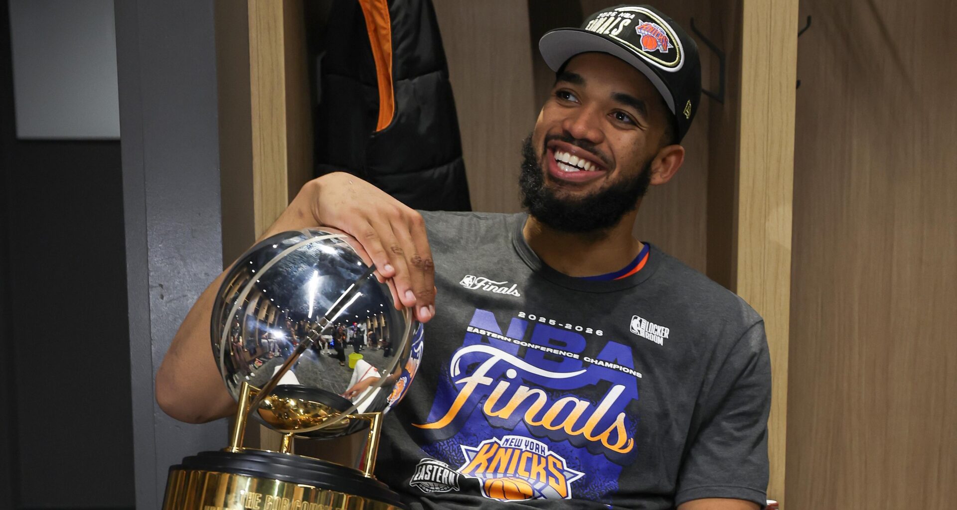 Karl-Anthony Towns Shouts Out Jeremy Lin in Video, Talks His Impact on Knicks Fandom