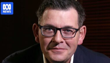 Former Victorian premier Daniel Andrews to be immortalised with statue