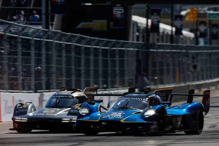#23 ASTON MARTIN THOR Team Aston Martin Valkyrie: Ross Gunn, Roman De Angelis