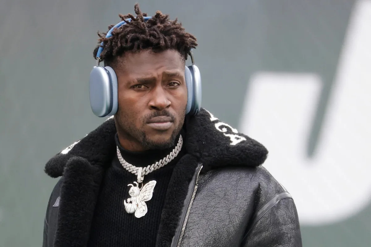 Ex-NFL WR mocks Giants great, attacks fans who think he’s not the G.O.A.T.: ‘You might catch cancer’