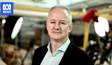 ABC boss Hugh Marks flags TV program cuts as broadcaster pivots to new platforms