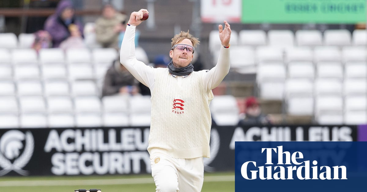 ‘English cricketers don’t always have that fight’: Simon Harmer on lessons from a decade in county game | County Championship